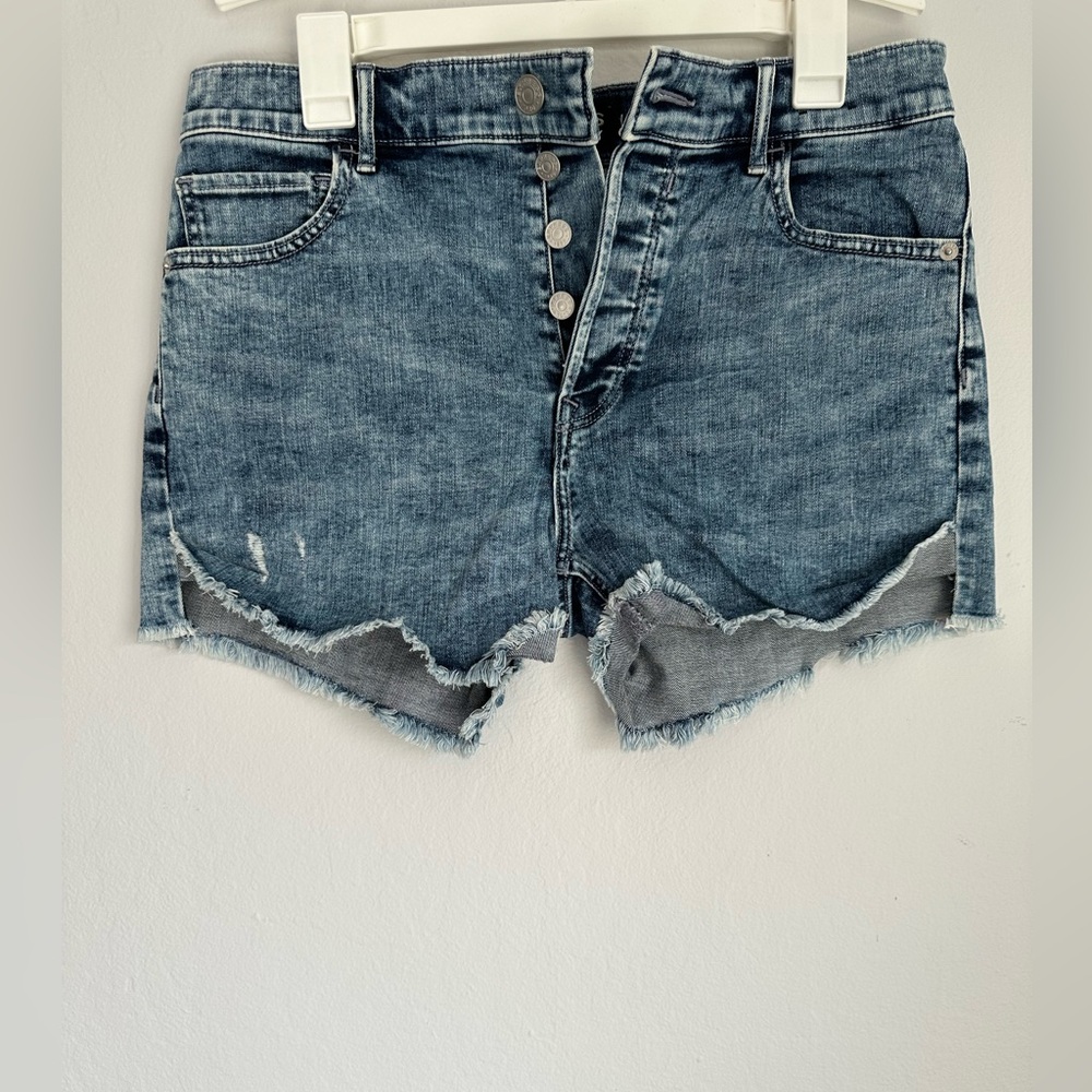 Express Denim Blue Frayed Hem Women Shorts